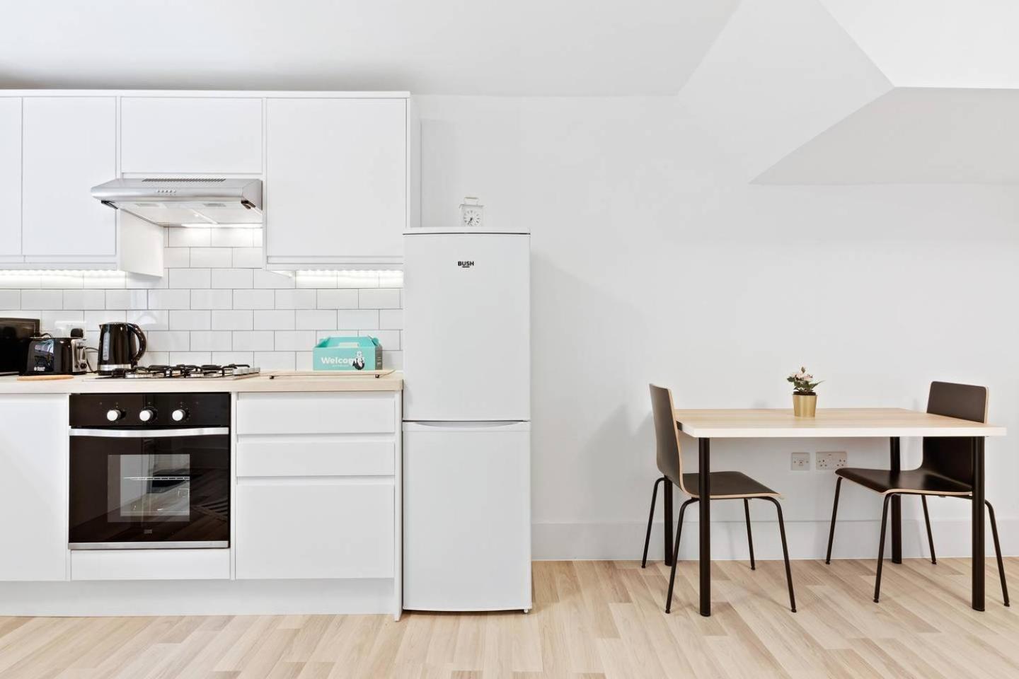 Airy Spacious 1 Bedroom Aprtment With Garden In Brixton London