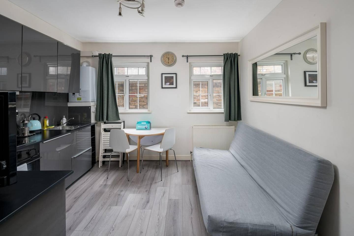 Contemporary 2 Bedroom In Angel Appartement