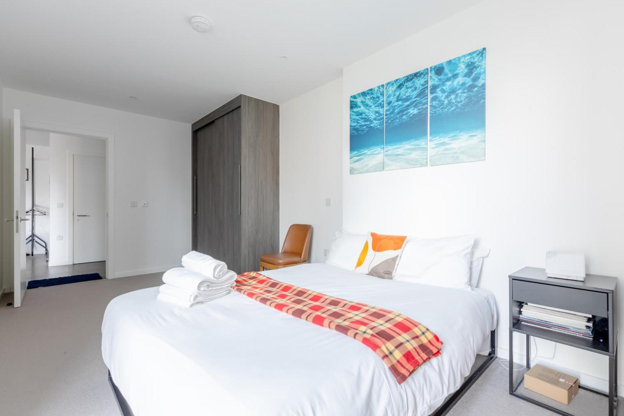 Modern 1 Bedroom With Balcony In Surrey Quays * Londres