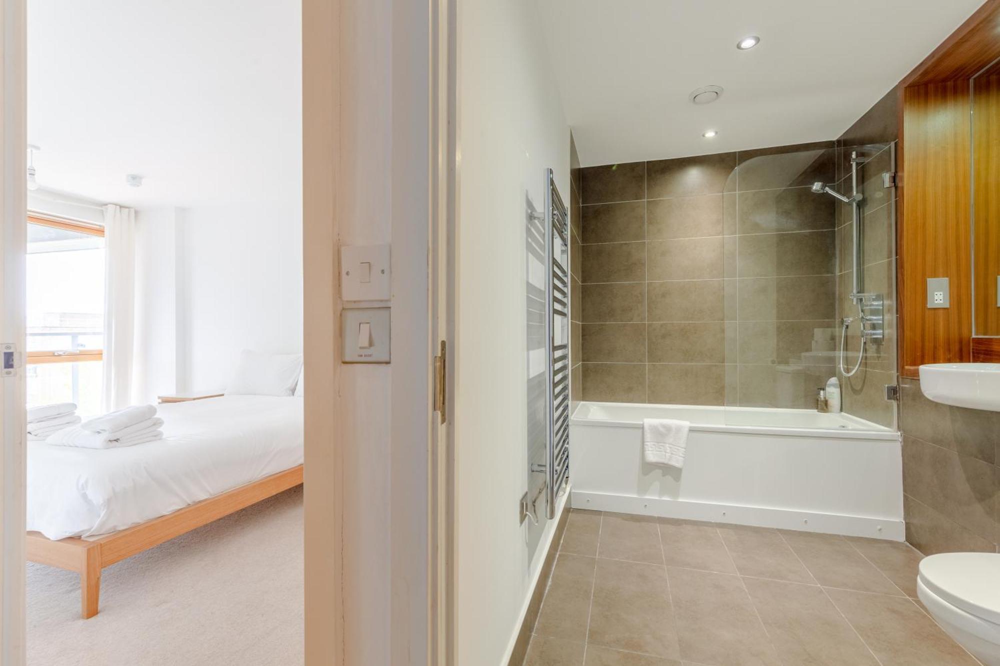 Peaceful 1bd Flat With Balcony - Bethnal Appartement
