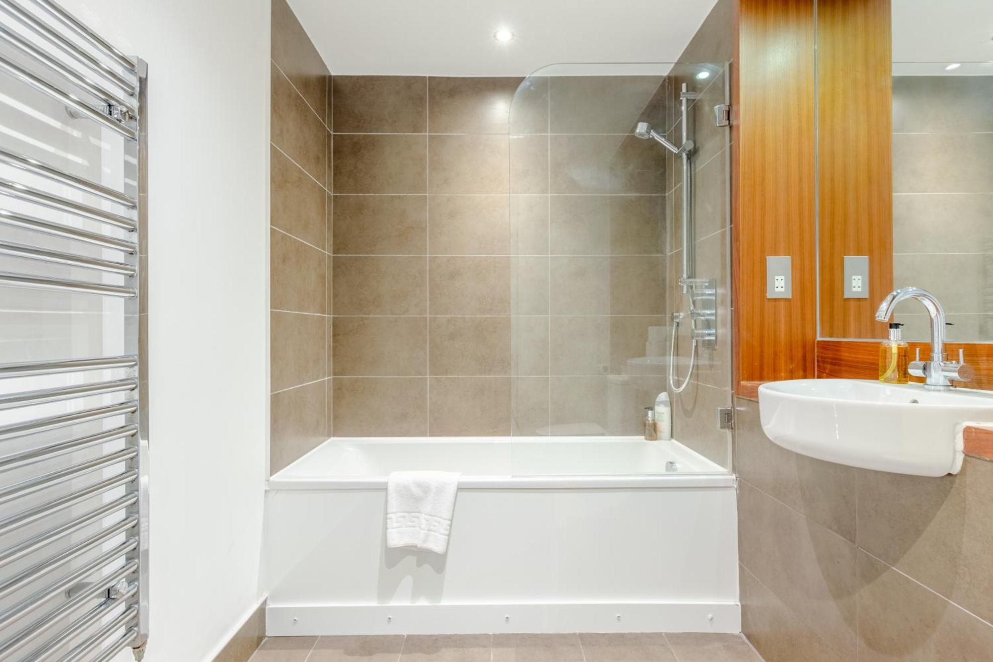 Peaceful 1bd Flat With Balcony - Bethnal Appartement *