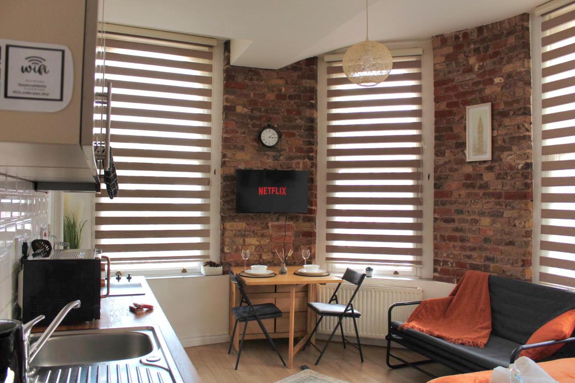 Rustic Hideout Contractor Friendly Spacious * Londres