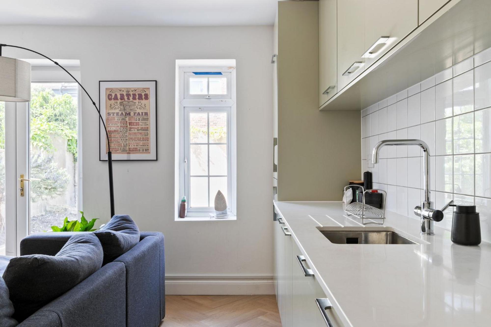 Modern 3 Bedroom In Tottenham *
