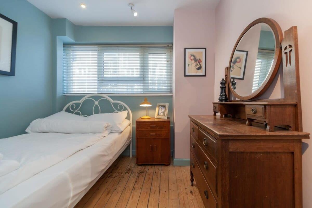 Central Stylish 4 Bedroom Appartement *