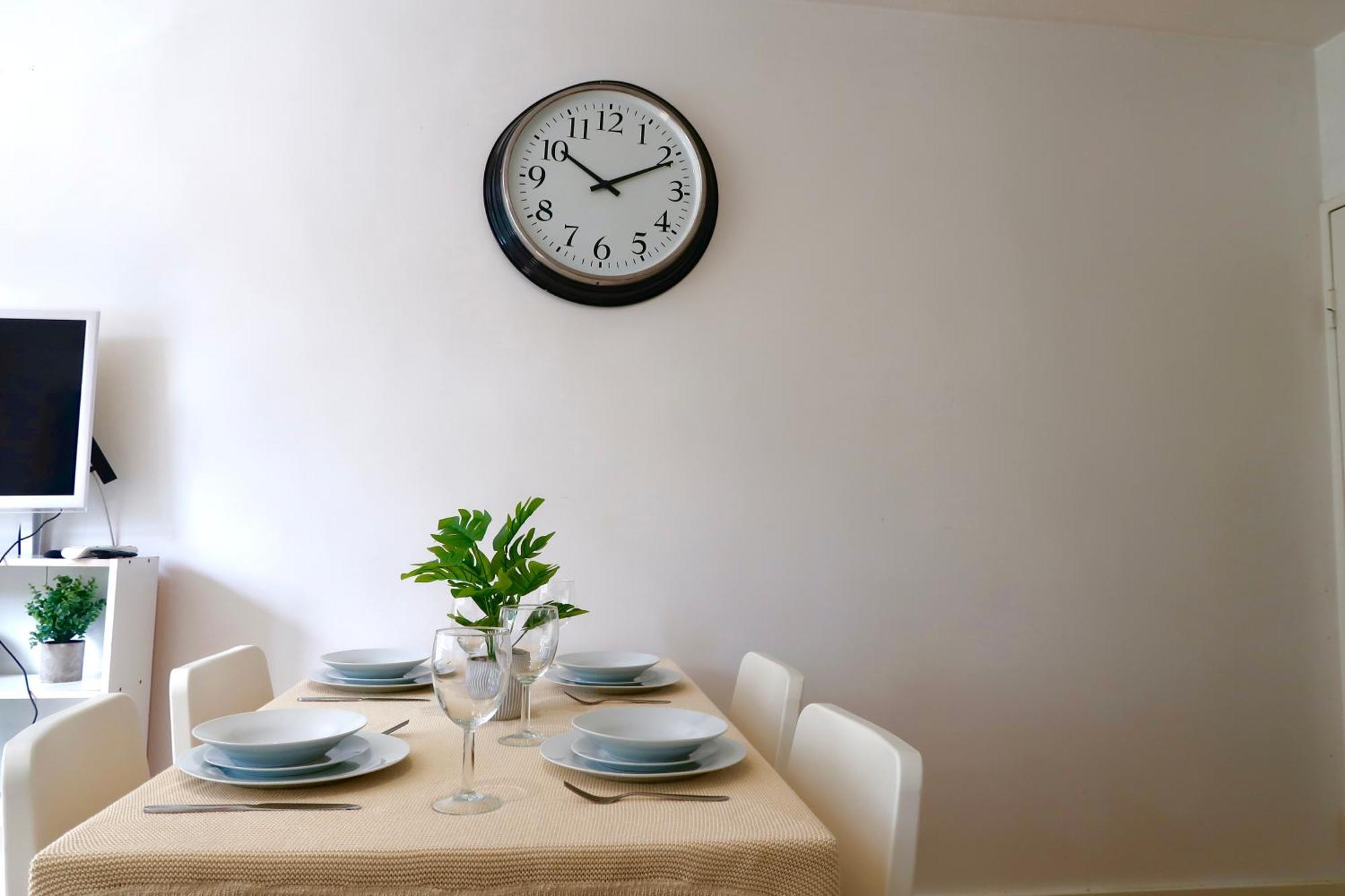 Apartamento Chic 4-bed In Trendy Clerkenwell W Balcony And Walking Distance To Tube Londres