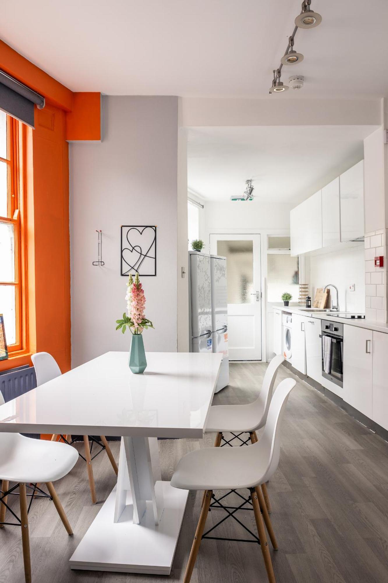 Spacious 6 Ensuite Bedroom House In * Londres