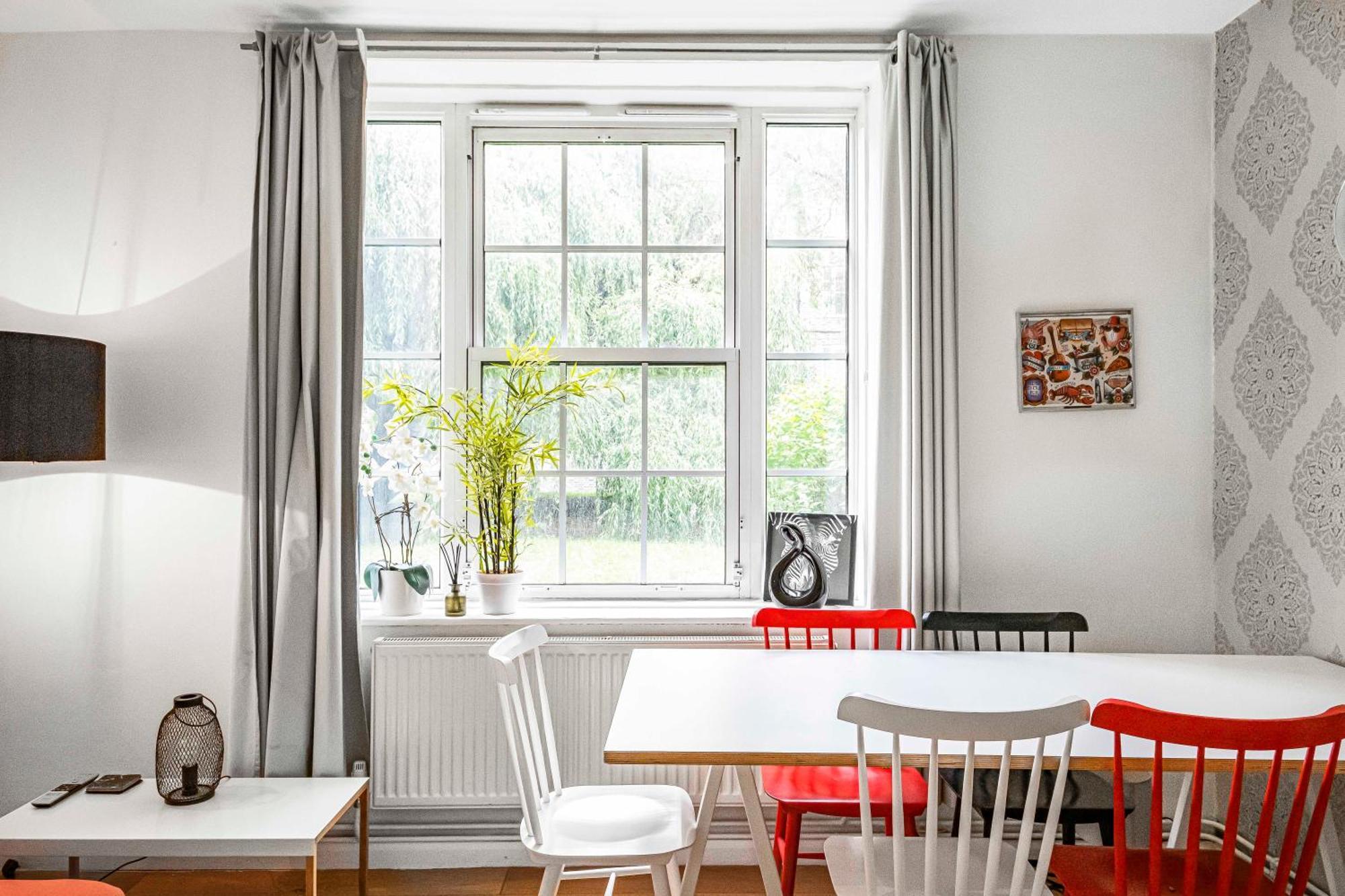 Appartement Pass The Keys In Sunny Waterloo