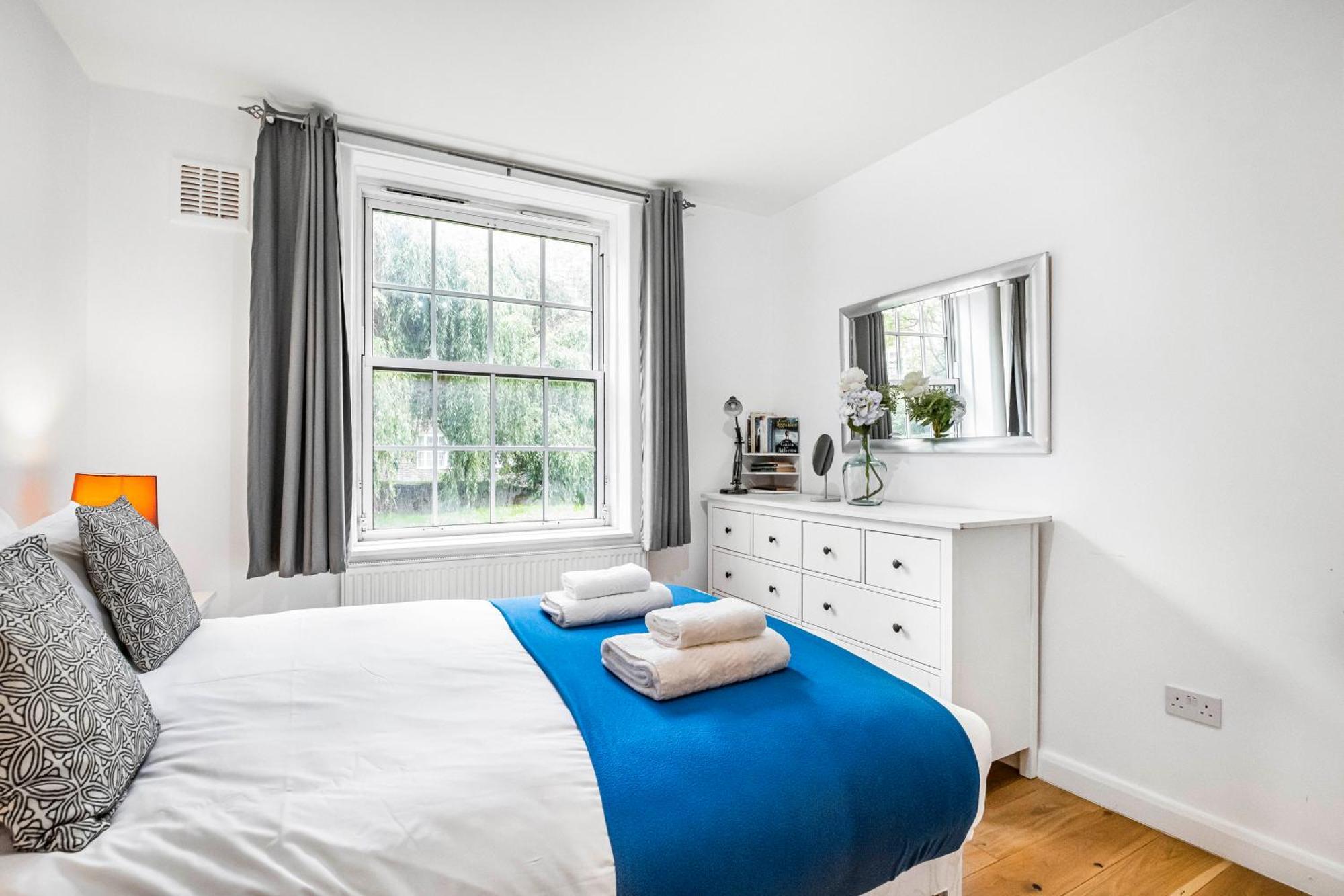 Pass The Keys In Sunny Waterloo Appartement