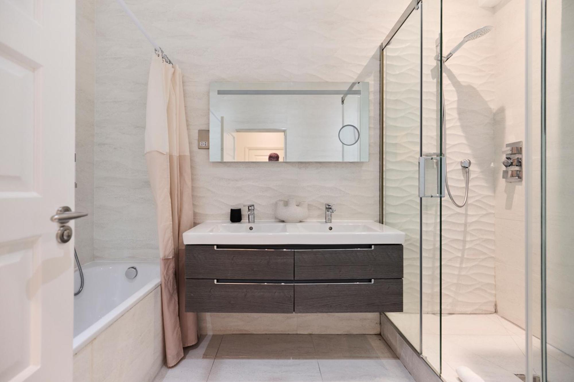 The Camden Park Place - Lovely 4bdr Flat With Garden Appartement