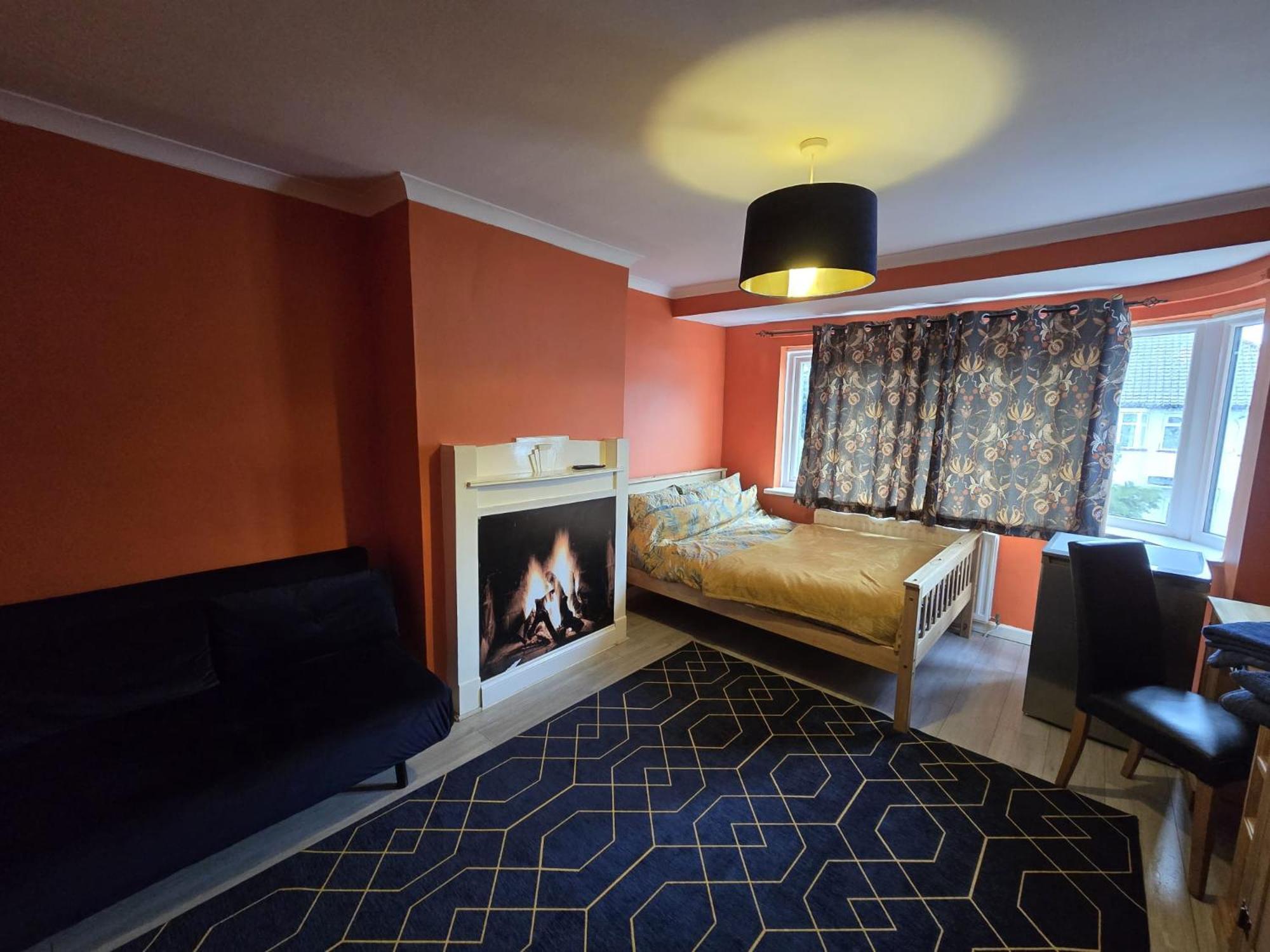 L'auberge Close Syon Lane Station And Heathrow Pensión 4*