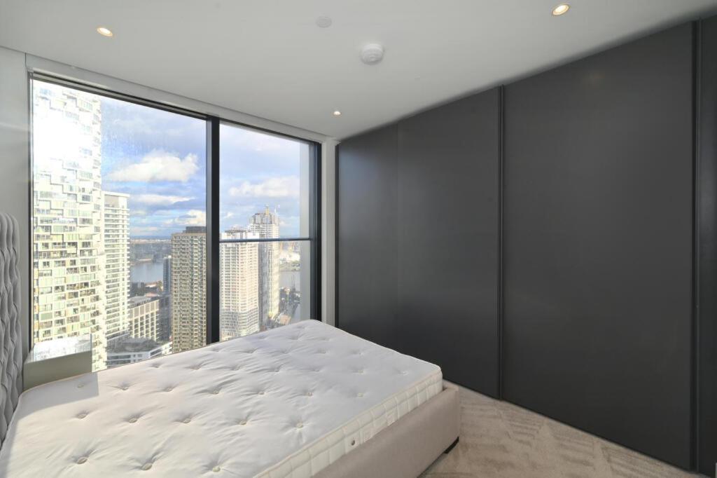 Two Bedroom High View Appartement