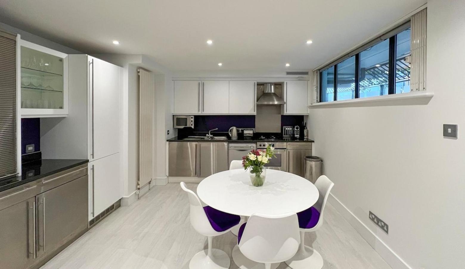 Modern 2 Bedroom In Soho