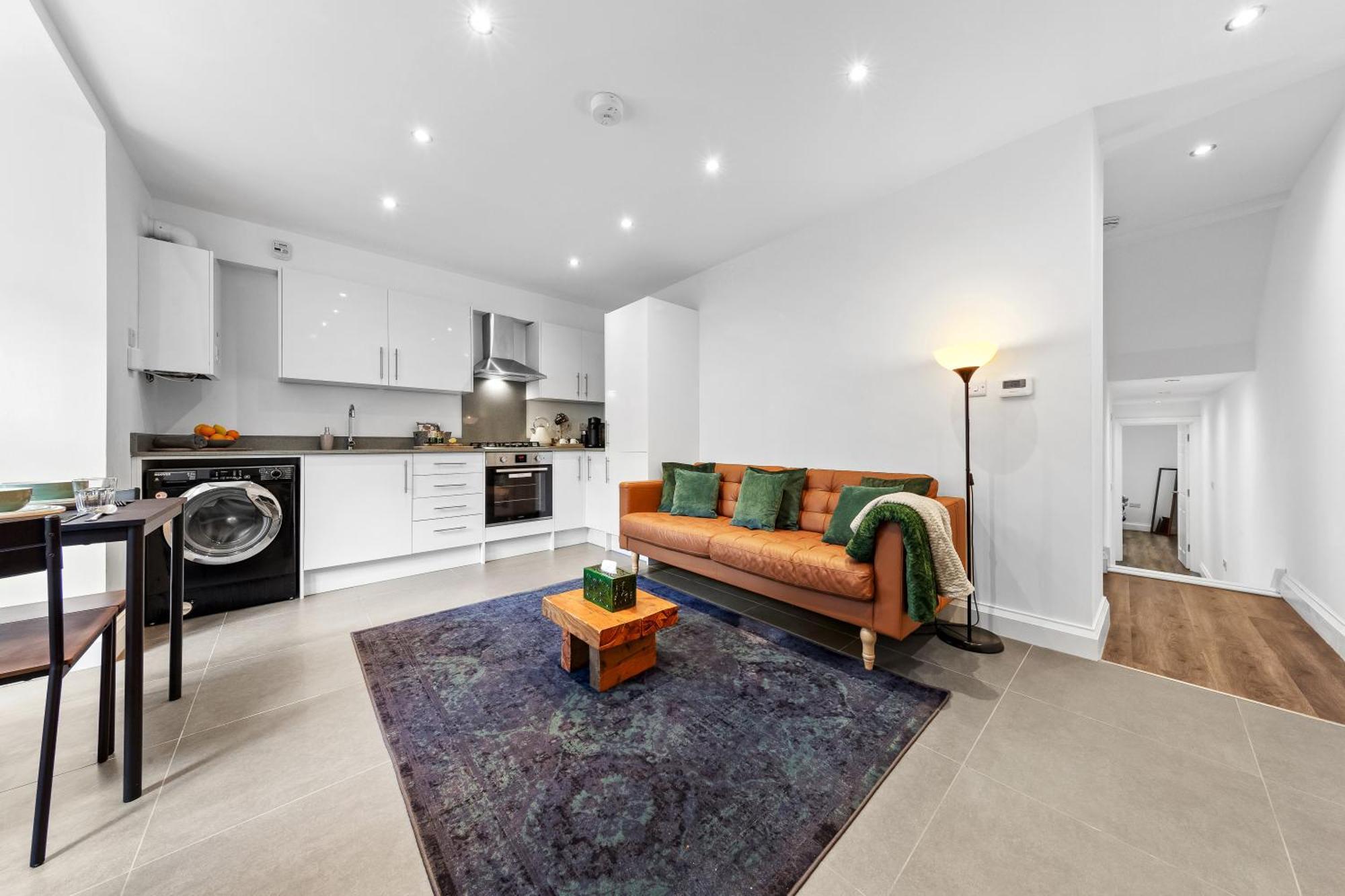 Apartment Modern Basement Stoke Newington London, Close To Transport London