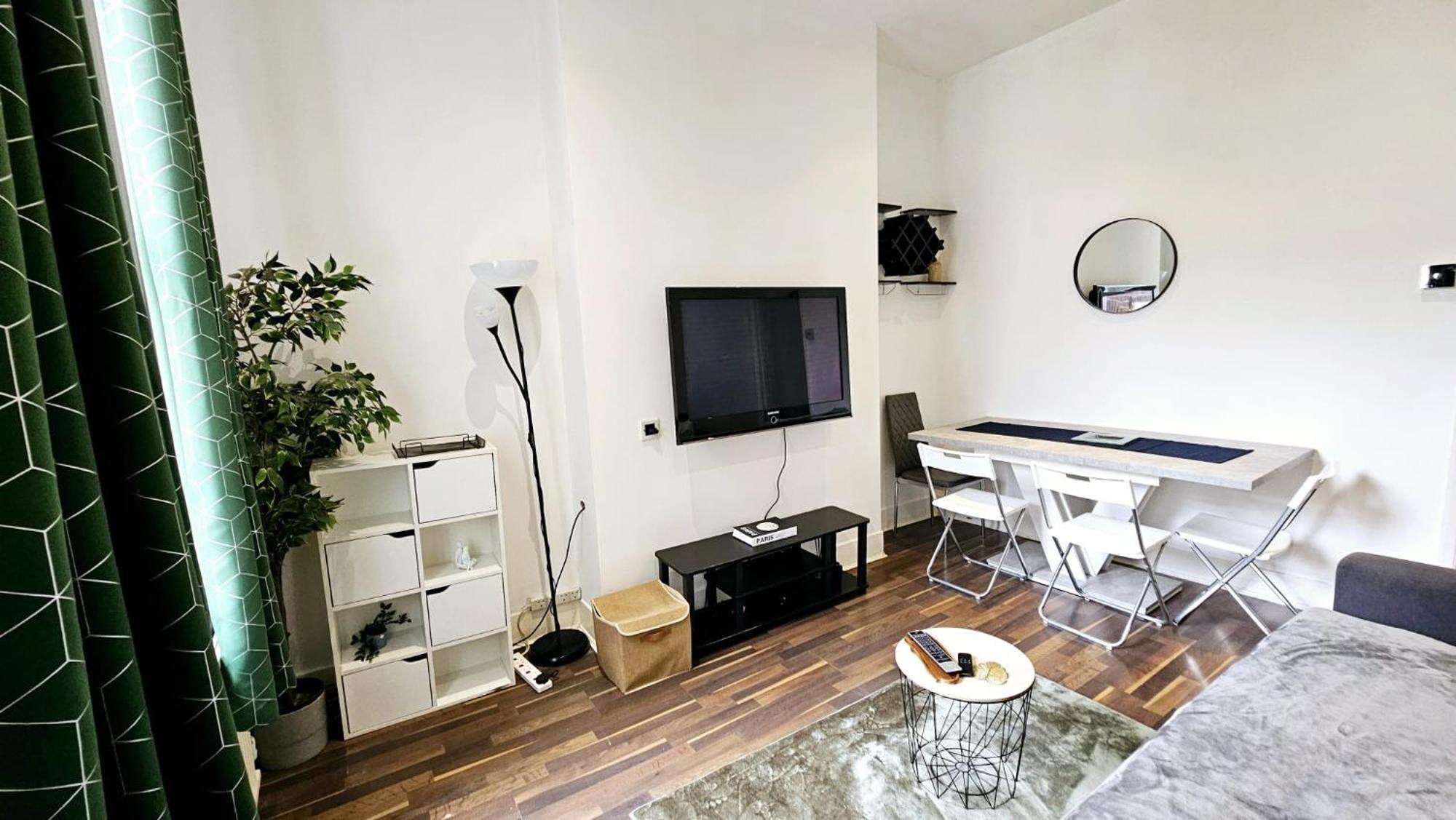Apartment Stylish 2 Bed Near Notting Hill *