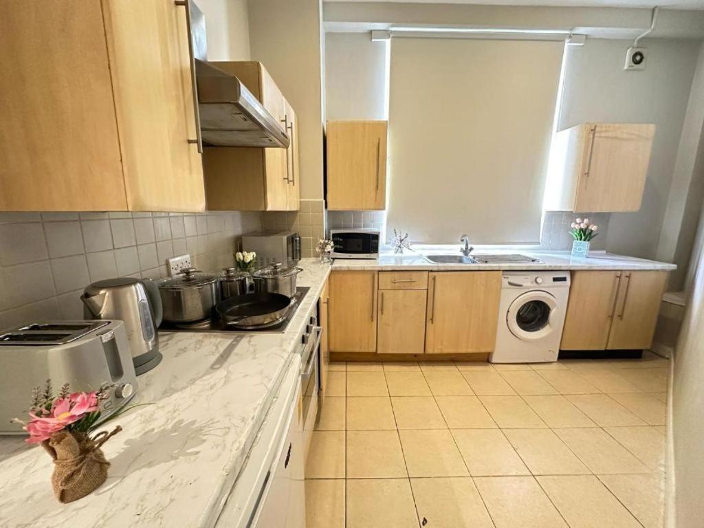One Bedroom Near Kennington Park * Londres