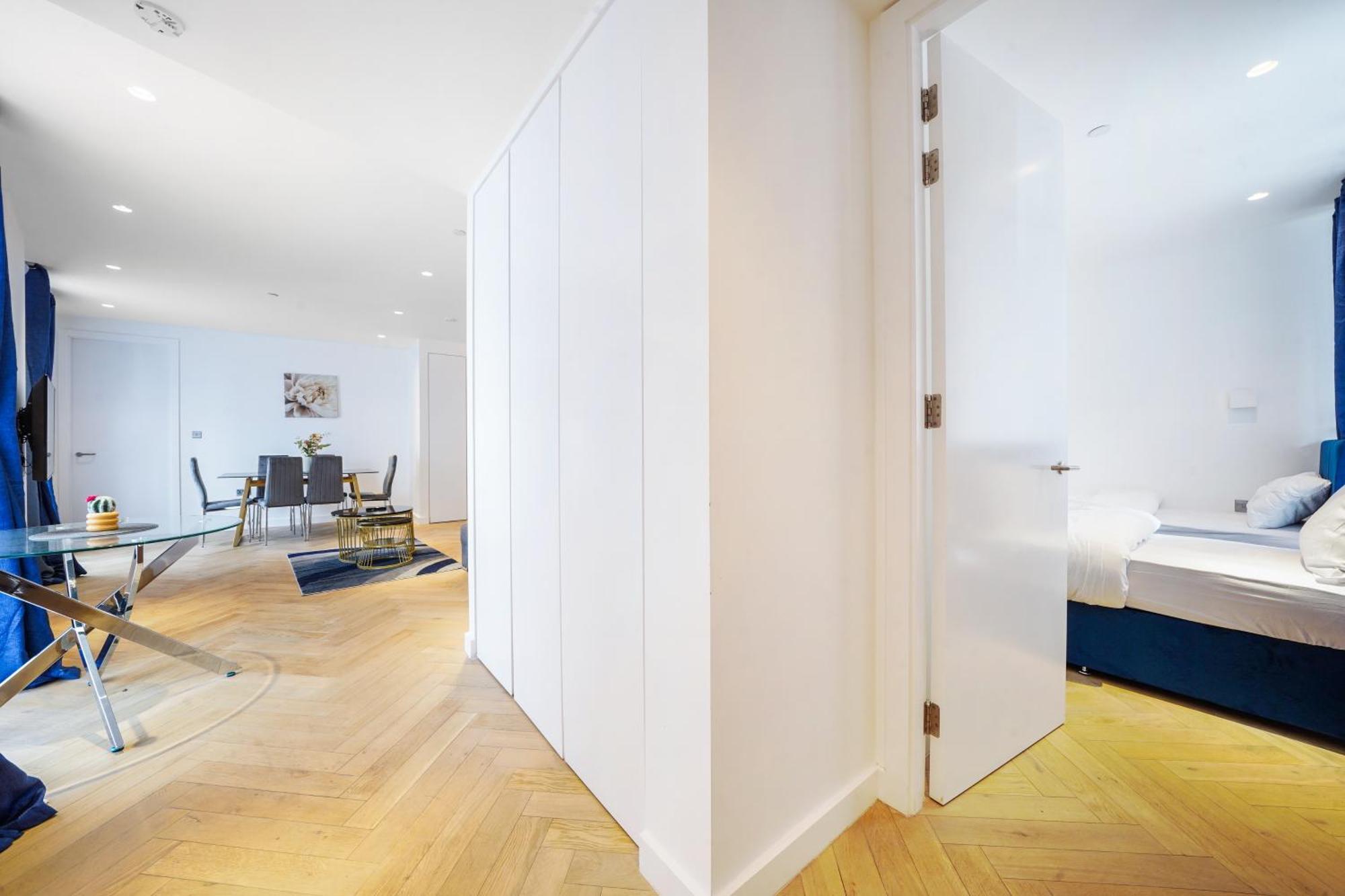 The Zurich Apartment, 6 Beds, 15mins To London, 10mins Wembley Stadium