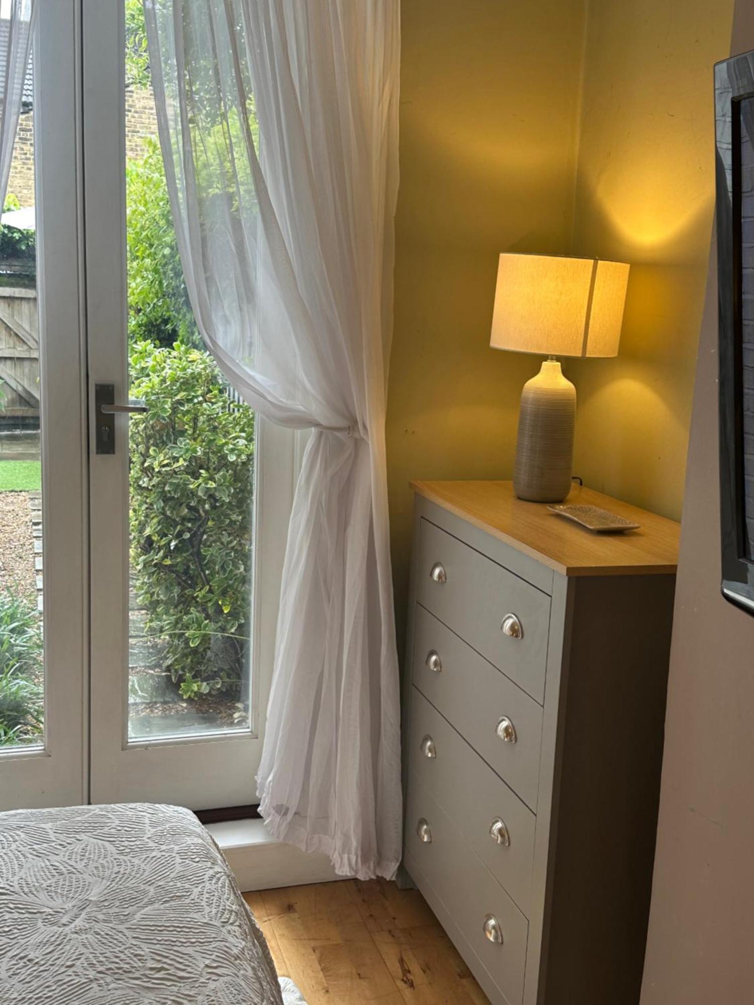 Quarto em Acomodações Particulares My Sky Secret Garden 1 Bedroom Londres