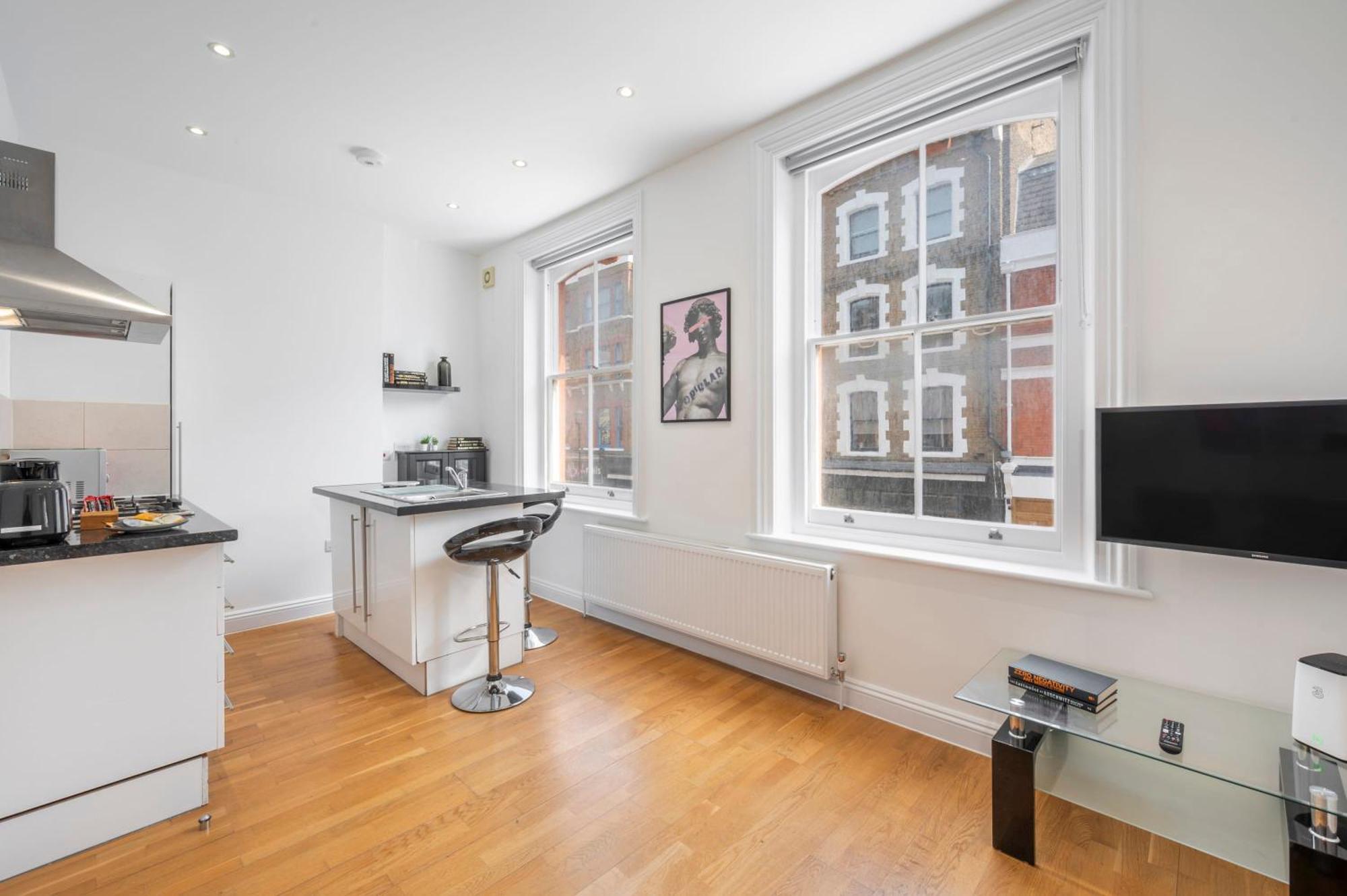 Dionysus' Den - Fitzrovia By Frankie Says Apartamento