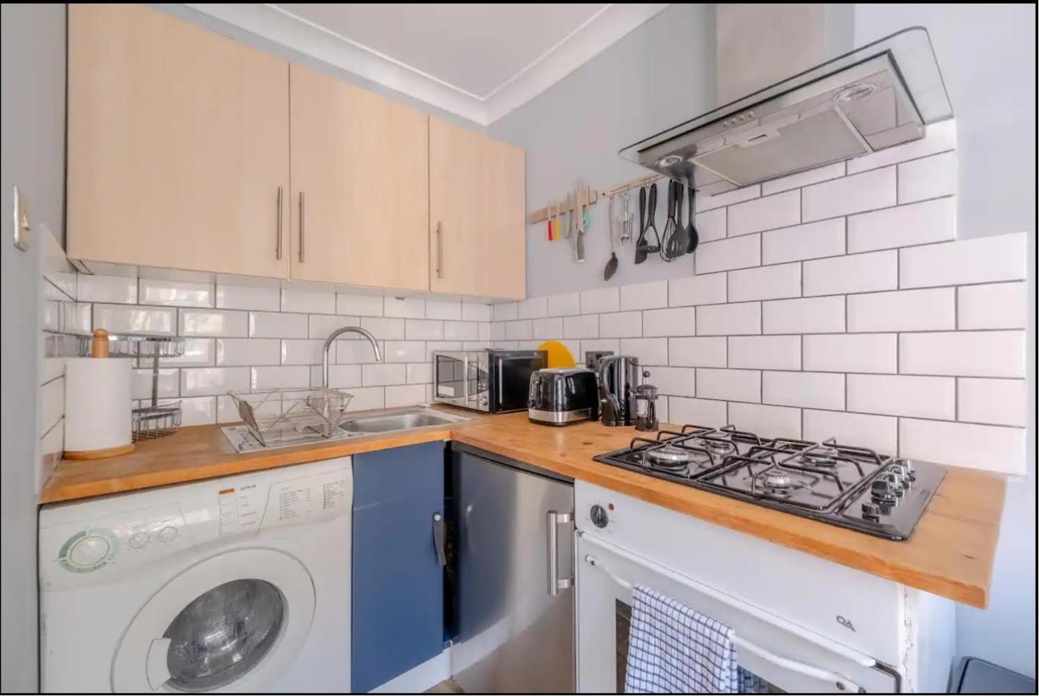 Vakantiehuis Modern - 5 Mins To Whitechapel Station Londen