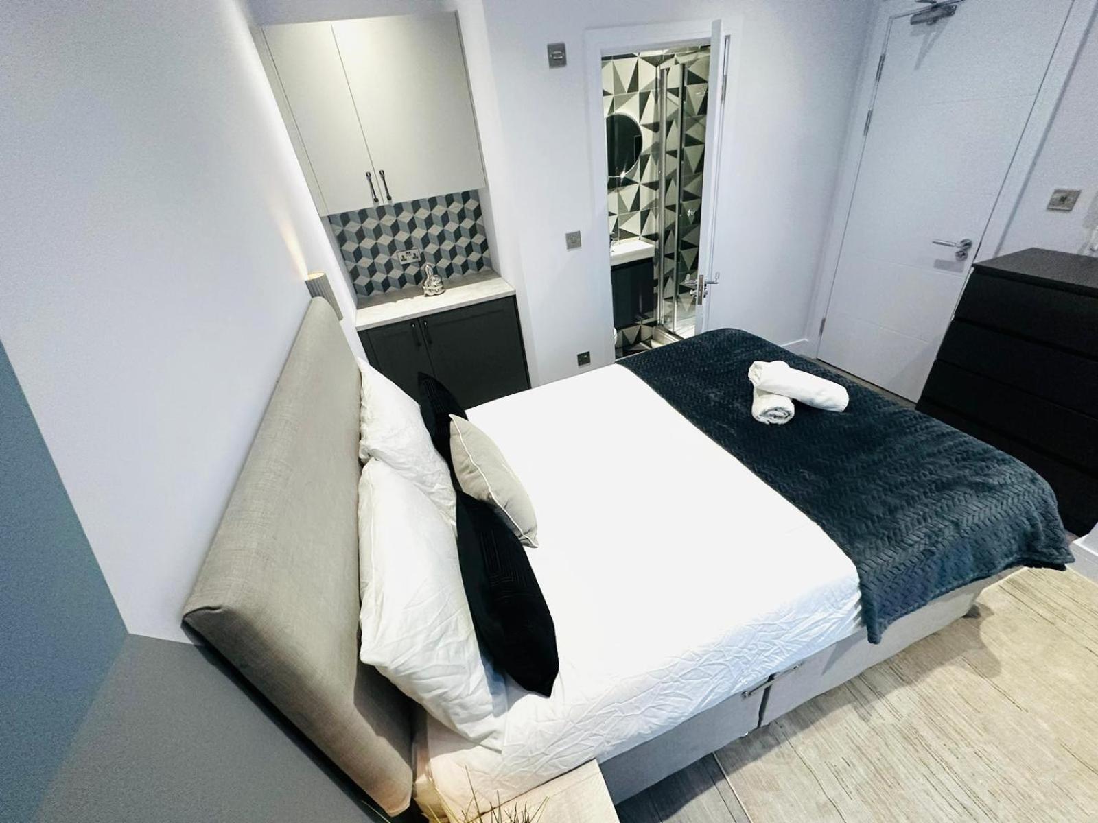 Sw18 Great Location Perfect For Tourist * Londen