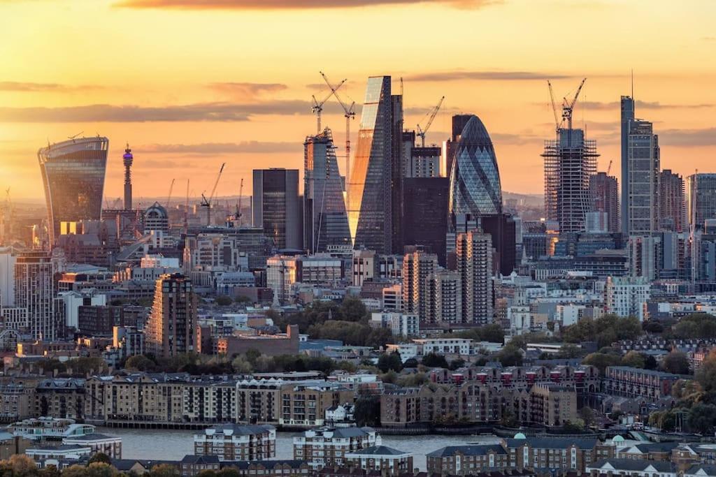 Apartamento Stunning 3 Bed 2 Bath Penthouse In Londres