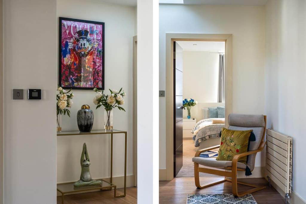 Apartamento Stunning 3 Bed 2 Bath Penthouse In *
