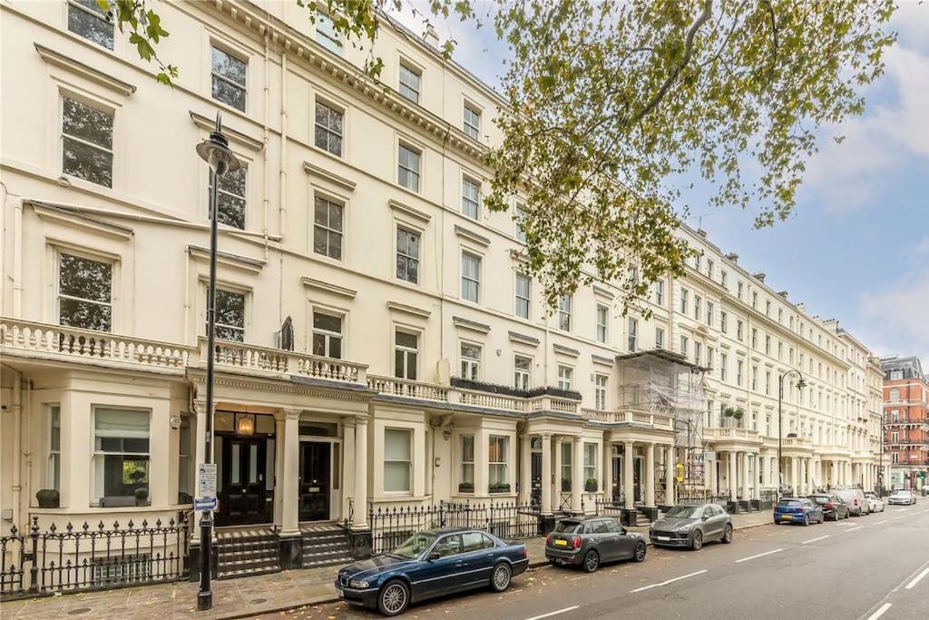 Stunning 3 Bed 2 Bath Penthouse In Apartamento