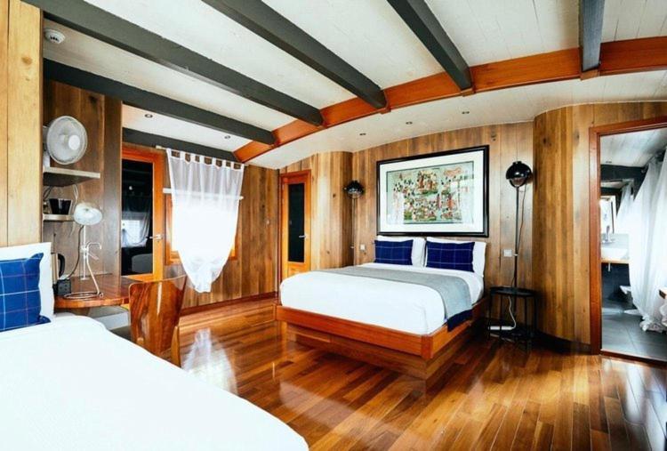 Le Sorelle Hotel en barco *