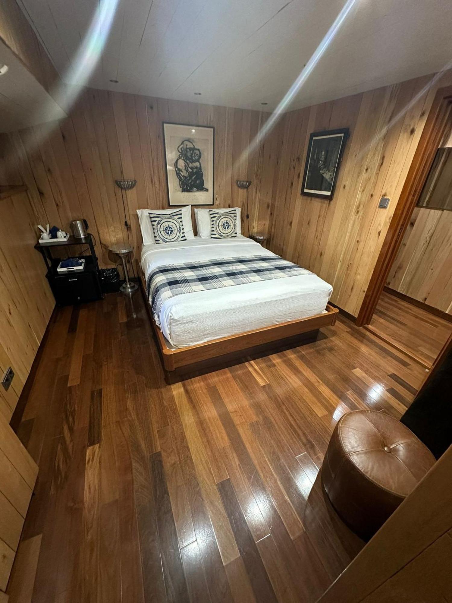 Le Sorelle Hotel en barco *