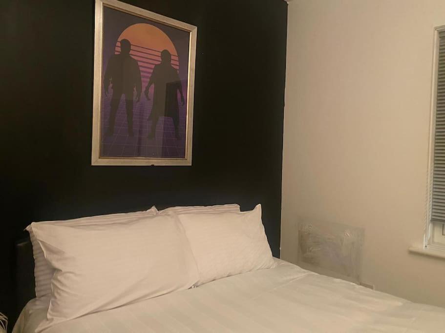 Appartement ✰free Private Parking✰80s Retro 1bedroom Serviced Canary Wharf Perfect For Families Business & Leisure Guests *