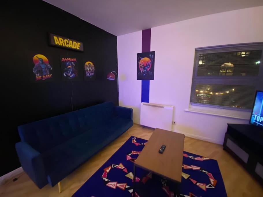 ✰free Private Parking✰80s Retro 1bedroom Serviced Canary Wharf Perfect For Families Business & Leisure Guests Appartement *