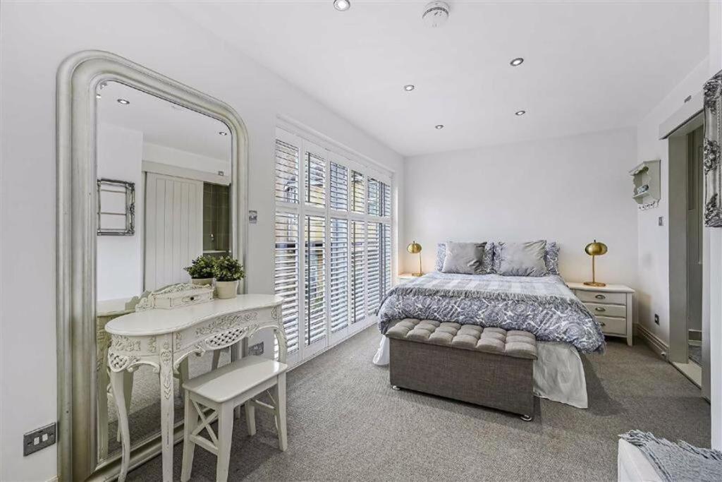 Sho-11 Stanton House - Riverside House With Garden Patio And Parking * Londres