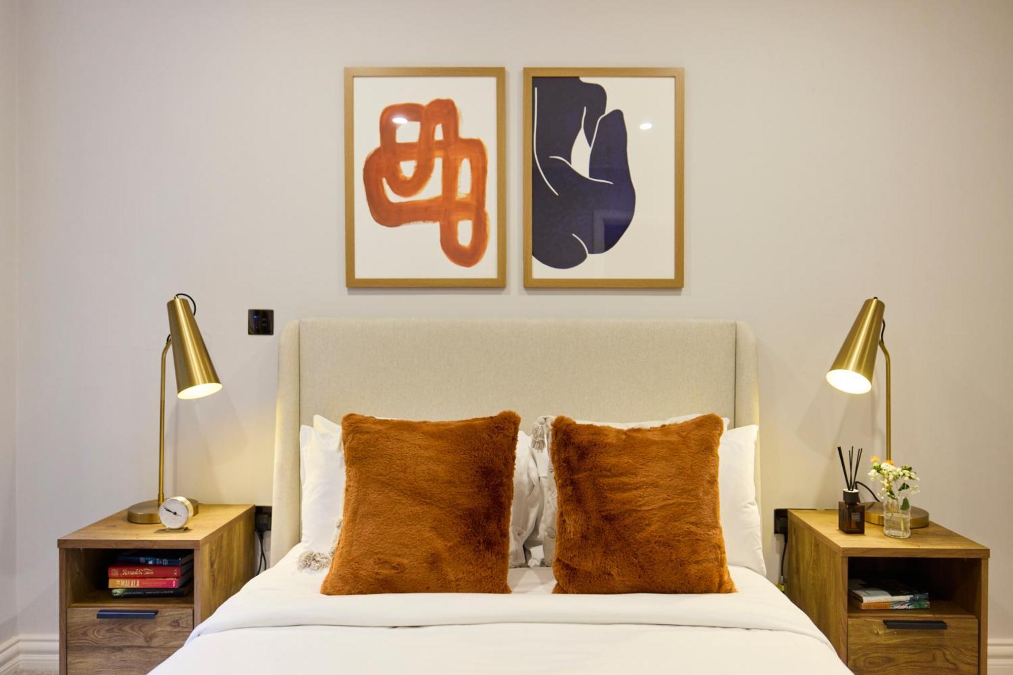 The Bayswater Retreat - Adorable 3bdr Flat With Balcony * London