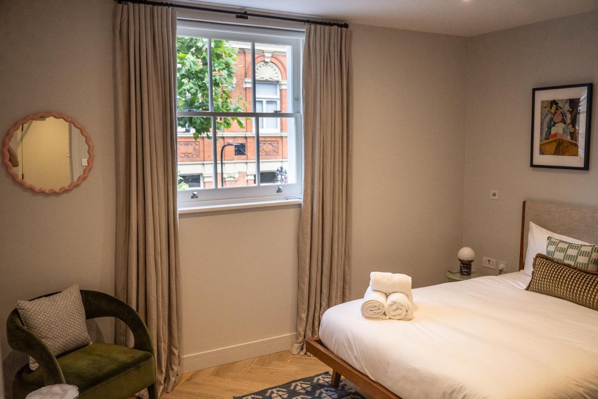 Modern, Stylish Newly Refurbished 2nd Floor In Fitzrovia
