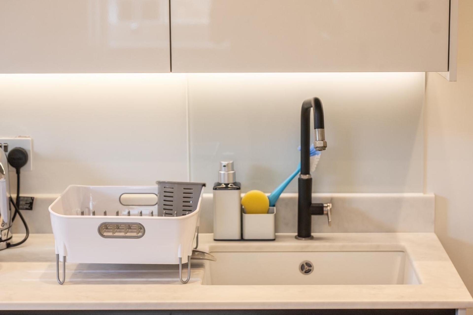 Modern, Stylish Newly Refurbished 2nd Floor In Fitzrovia * Londres