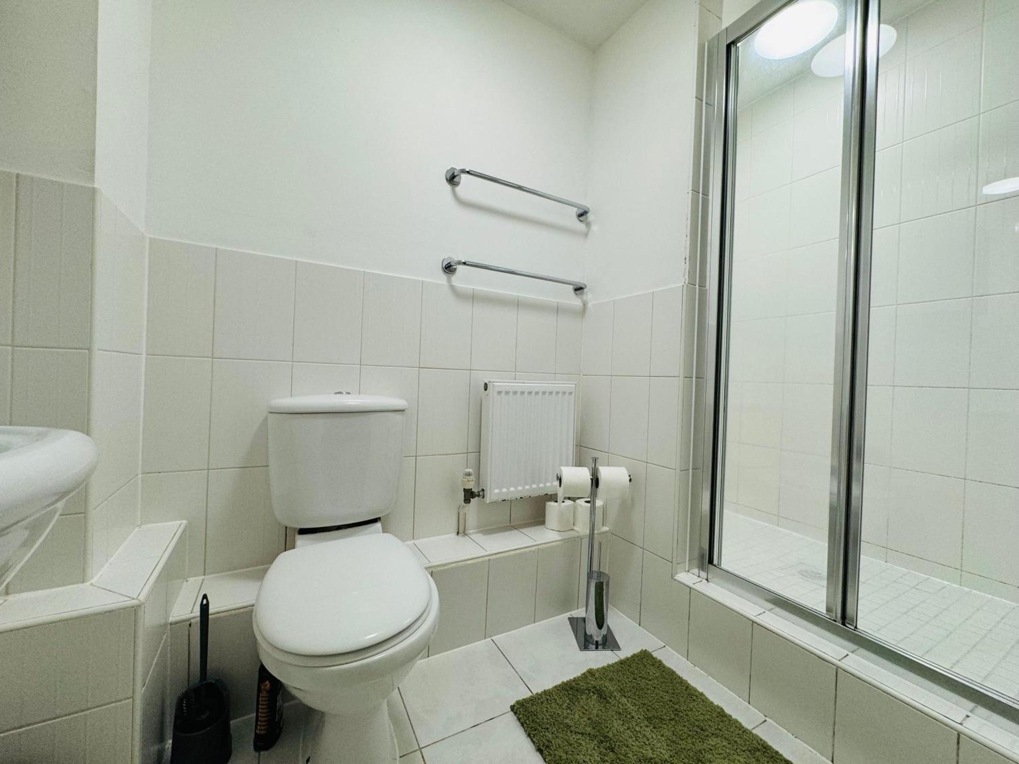 Ground Floor Wimbledon Flat With Parking Apartamento Londres