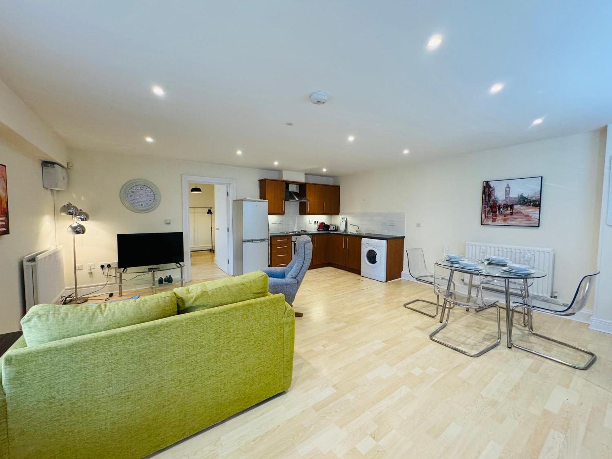 Ground Floor Wimbledon Flat With Parking Londres
