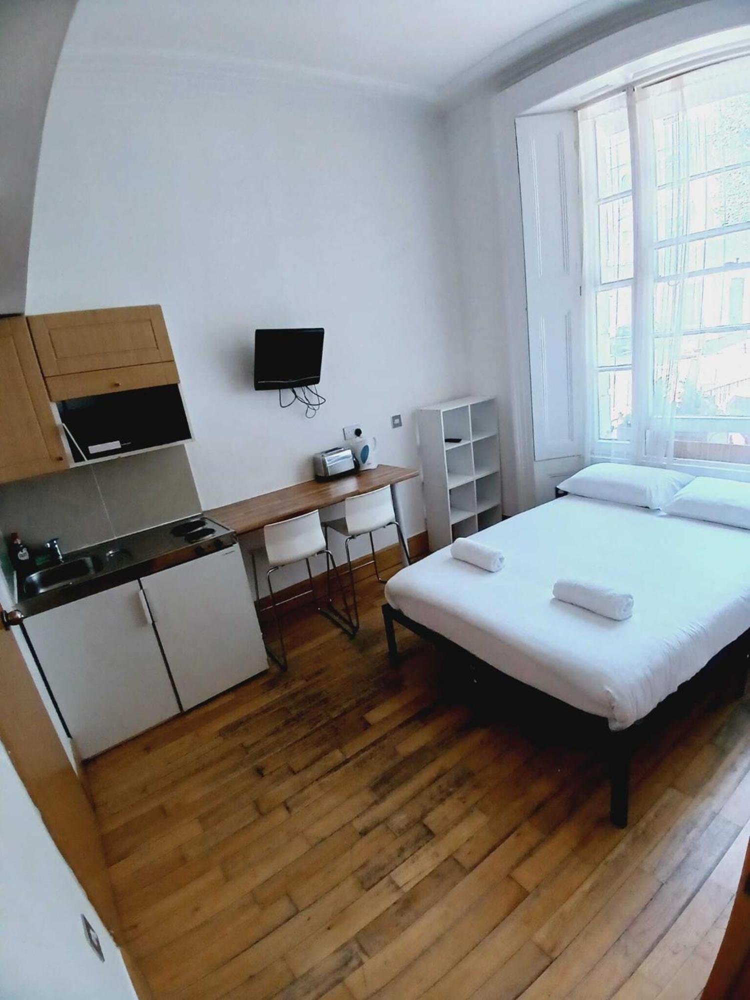 Fg1- Ground Flr Flat Good For 4- Near Hyde Park Apartamento