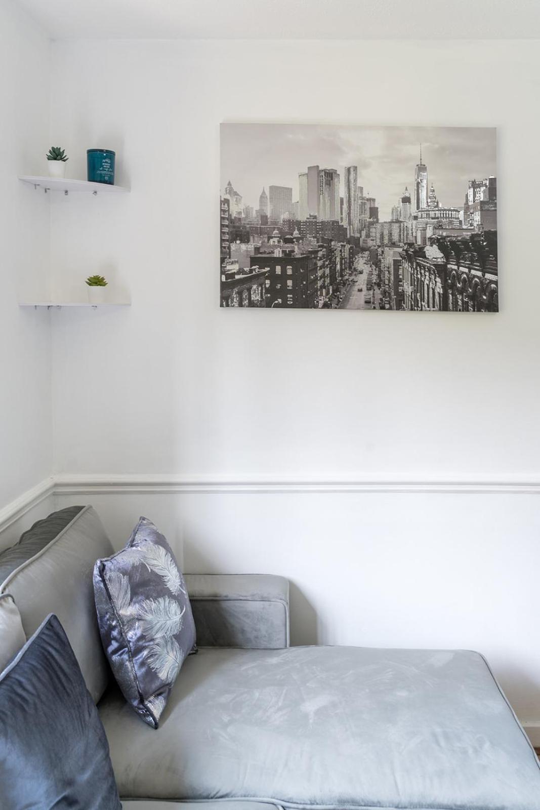Perfect In Canada Water With Parking Appartement Londres