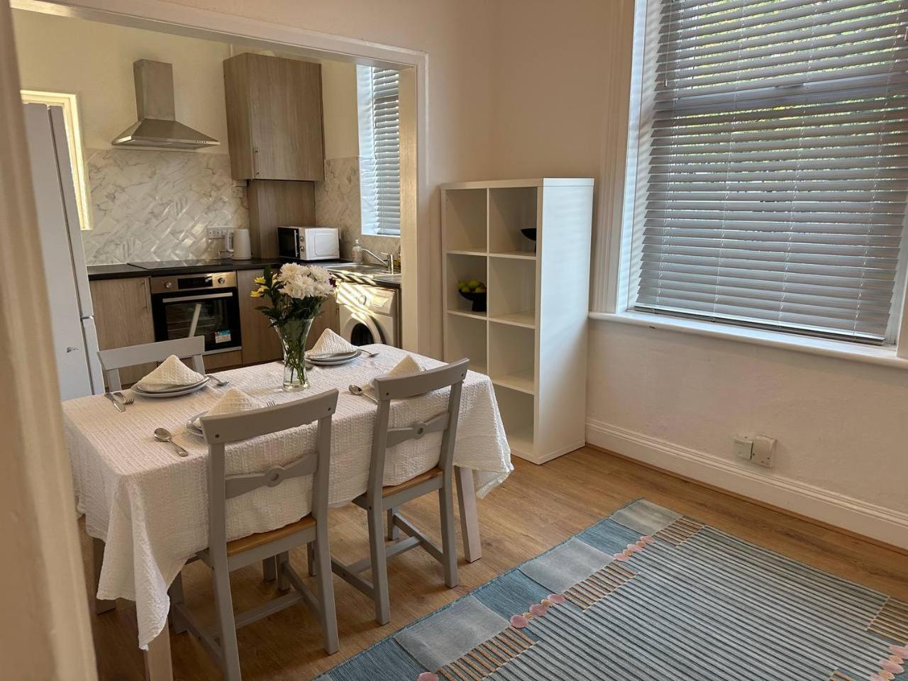 Apartamento Cheerful 3 Bedroom *