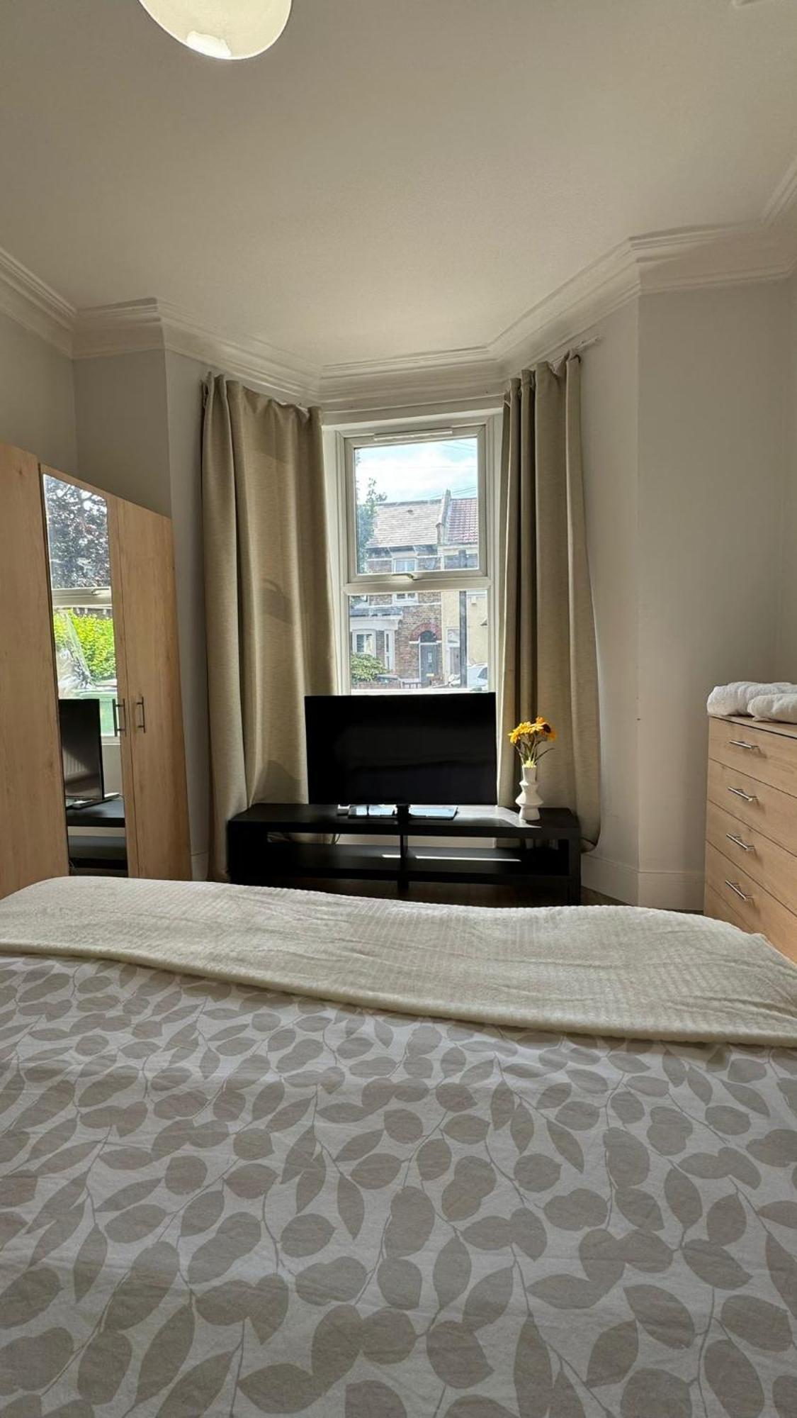 Accommodatie bij particulieren Spacious Double In Greater Londen