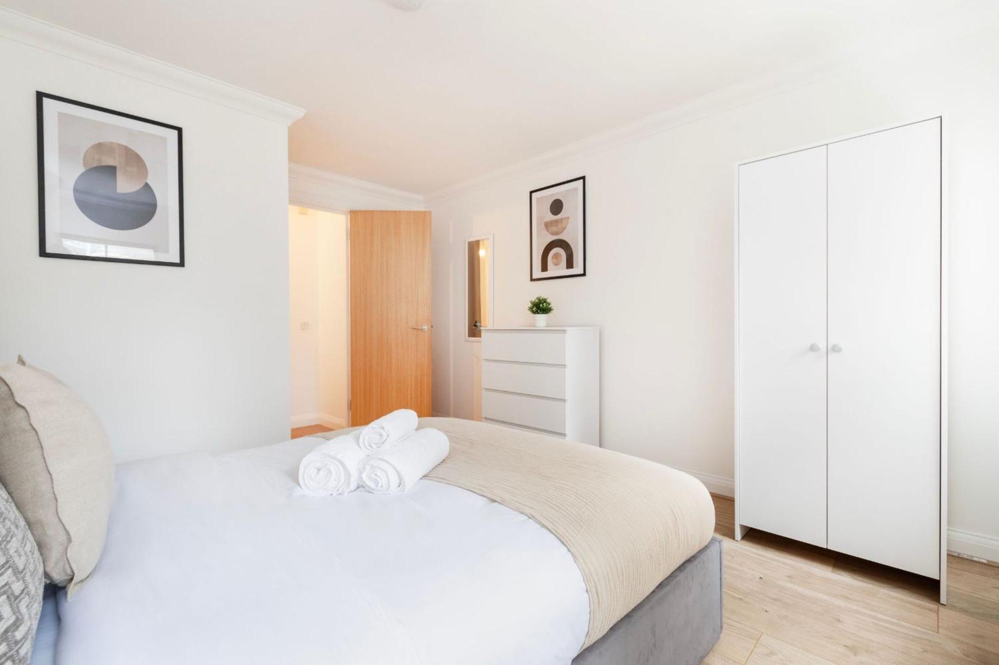 Apartment Old Street - 4br Townhouse With Patio - Cityapartmentstay *