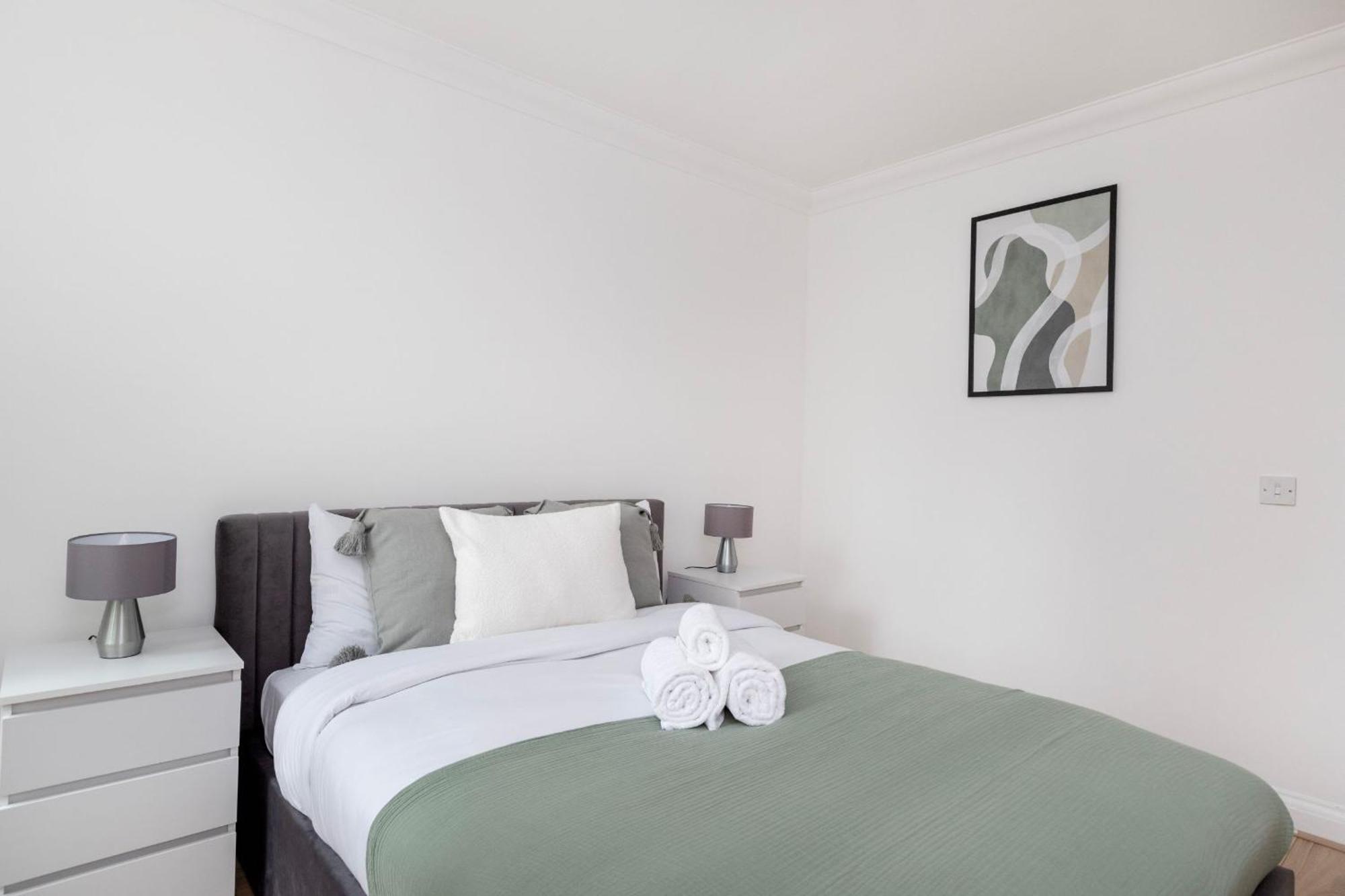 Old Street - 4br Townhouse With Patio - Cityapartmentstay Apartment London
