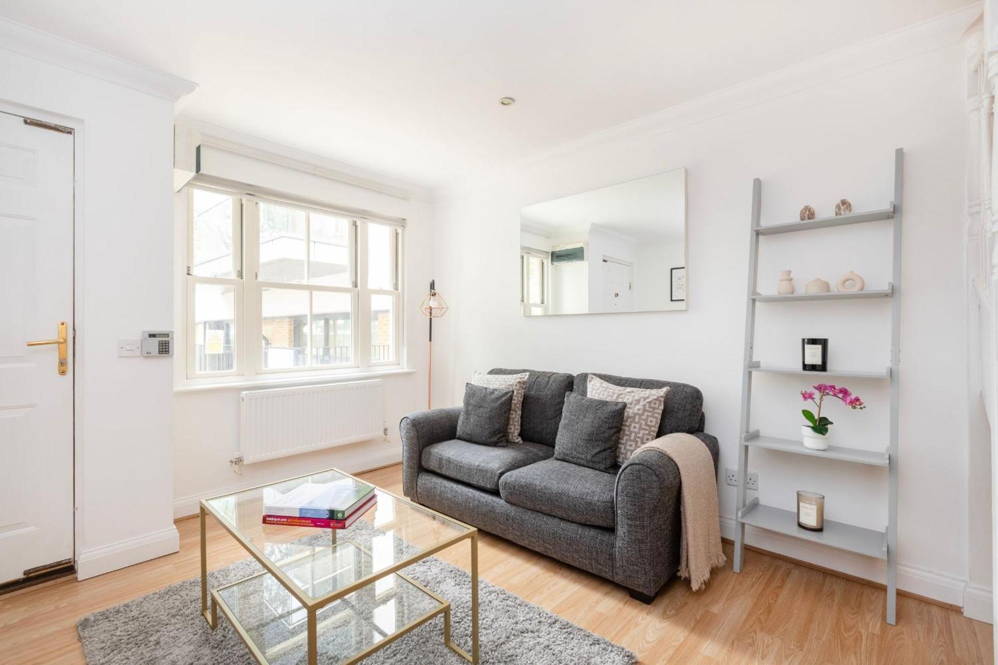 Apartment Old Street - 4br Townhouse With Patio - Cityapartmentstay
