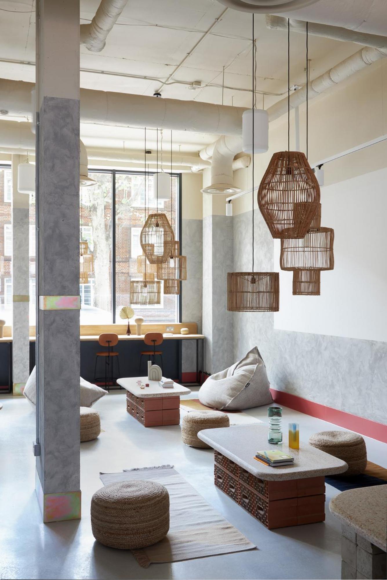 Bermonds Locke, Tower Bridge 4*