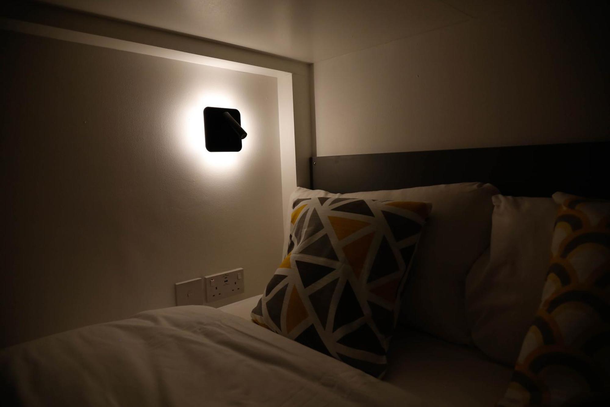 New Luxury In Next To Shops, Cafes, Bars & Metro Apartamento Londres