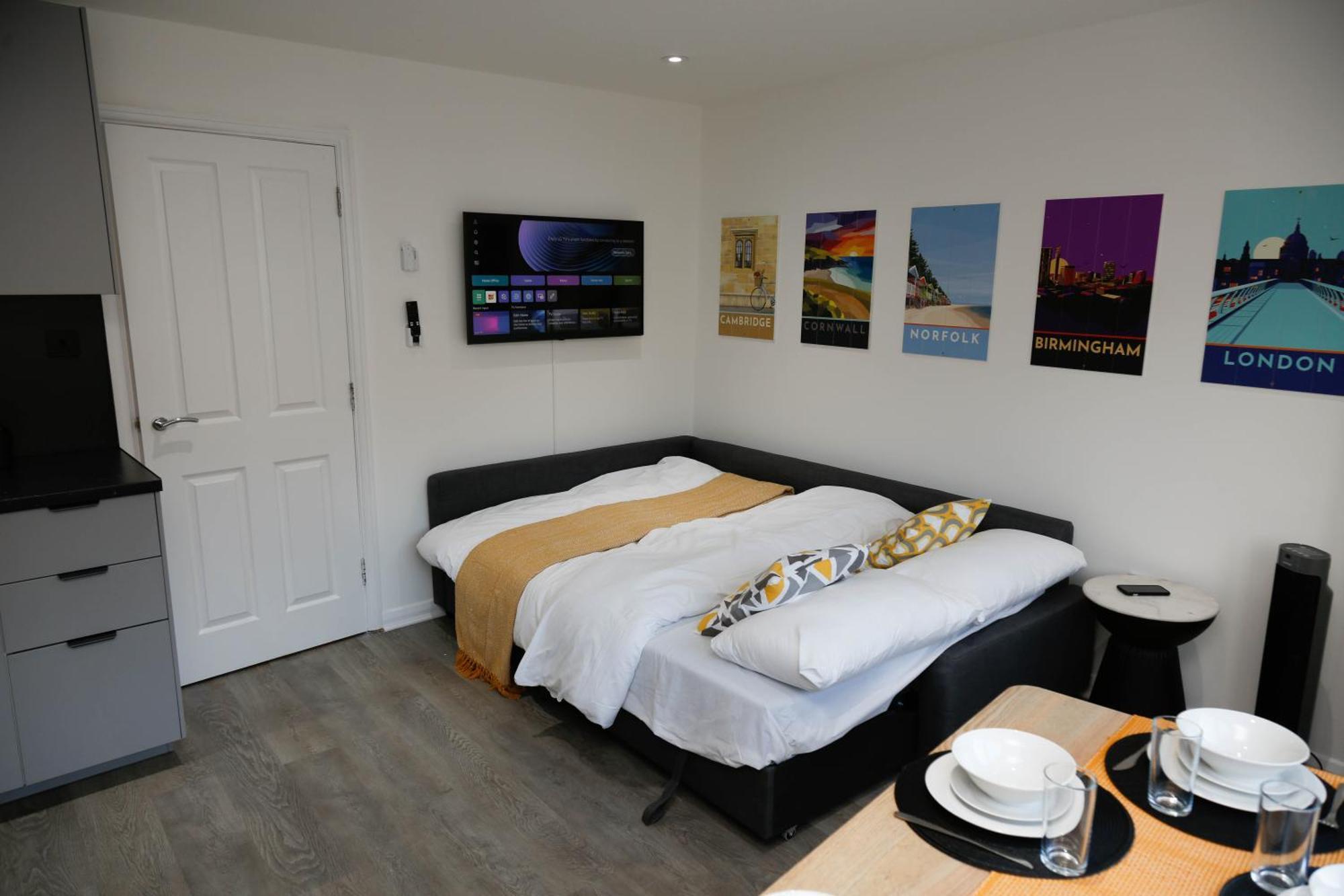 Apartamento New Luxury In Next To Shops, Cafes, Bars & Metro