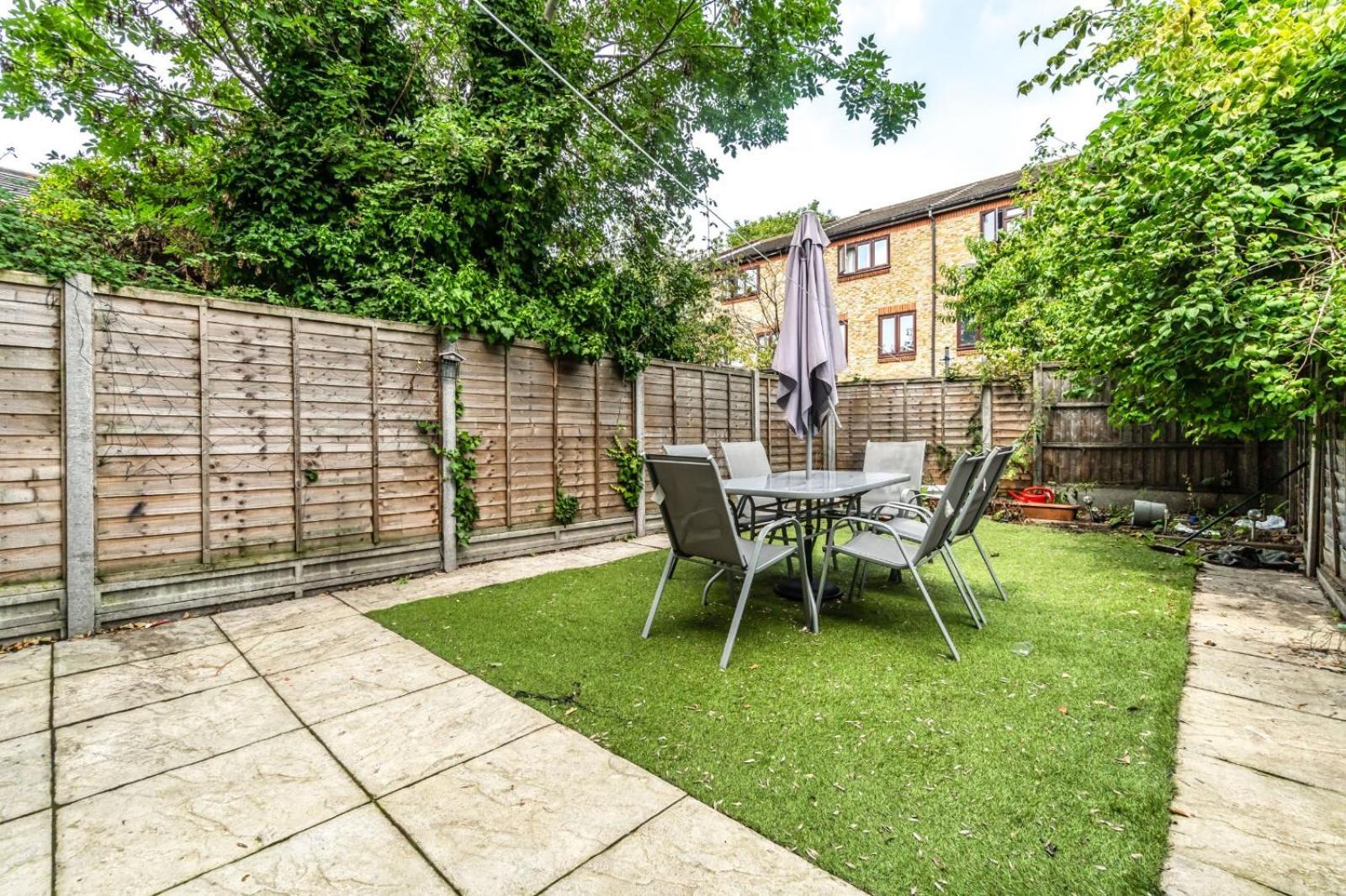 In Maryland Apartment London