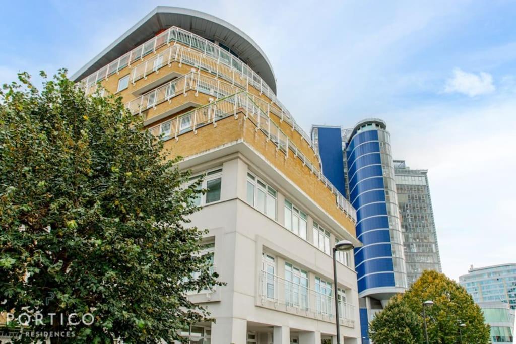 Apartamento Portico Residences - Stunning Penthouse With River Views In Battersea Londres