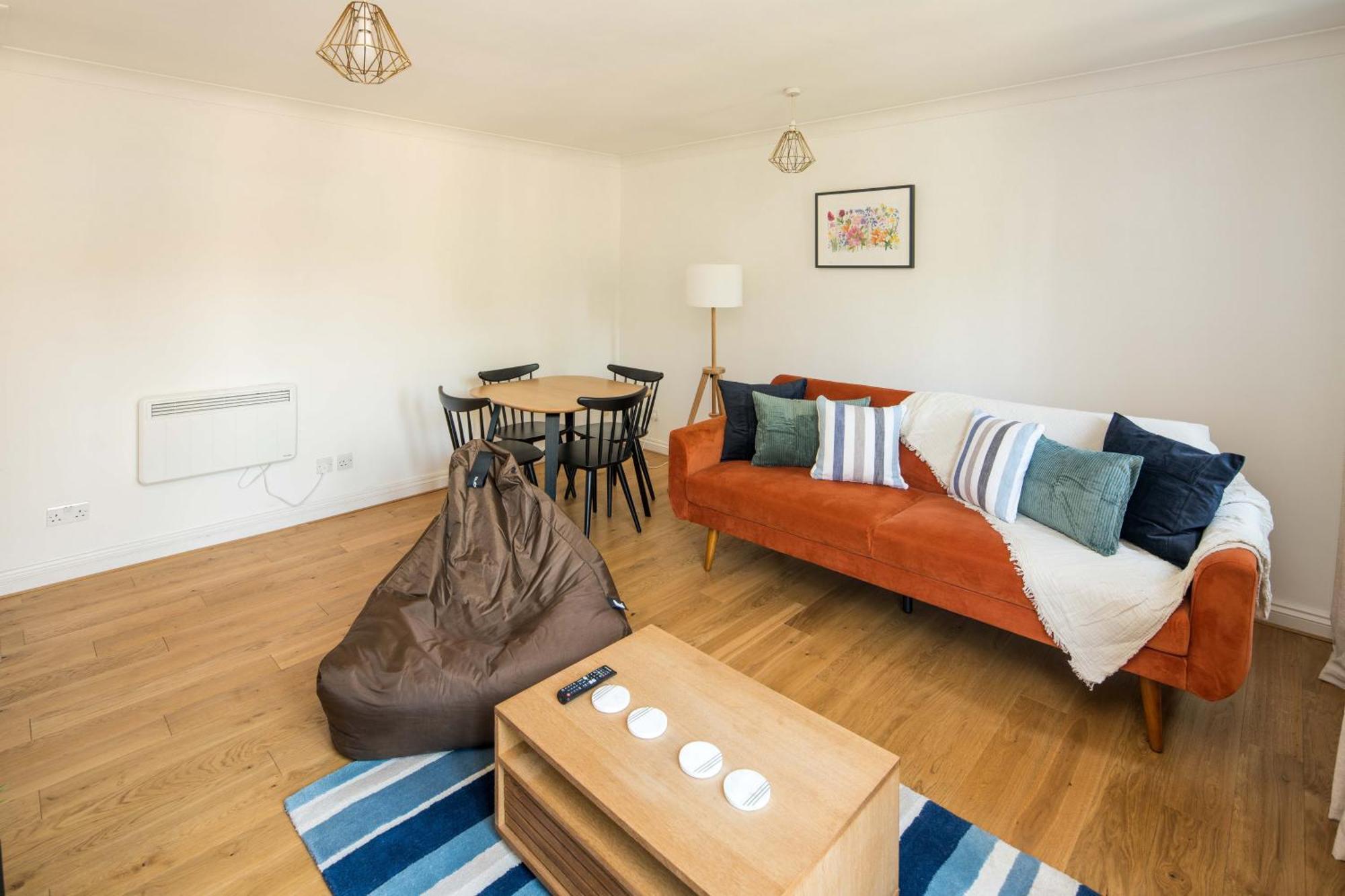 Charming 2bd Flat Near Tower Bridge, Bermondsey * Londres